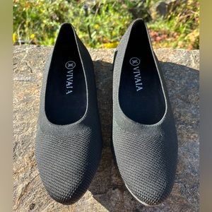 New Vivaia Aria Pointed Toe Ballet Flats sz 37.5 or US 7